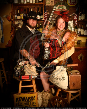 7PM. Outlaws Romance