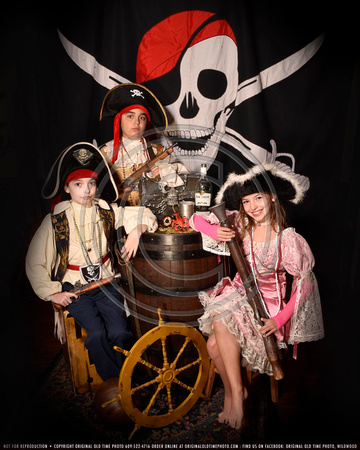 8Pm Pirate Kids